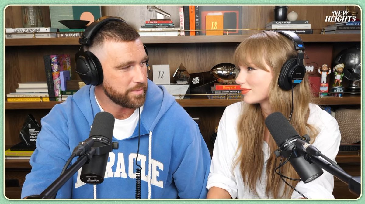 luquinha's tweet photo. amando a participação da taylor no podcast do travis eu achei que ia ser mais eles conversando aleatoriedades mas está sendo o maior fanservice ja visto https://t.co/mCxVKSPrcp