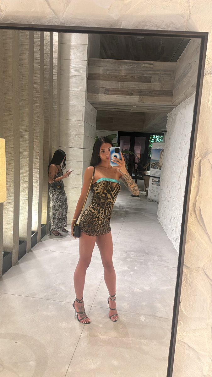 feelslikevenus_'s tweet image. 