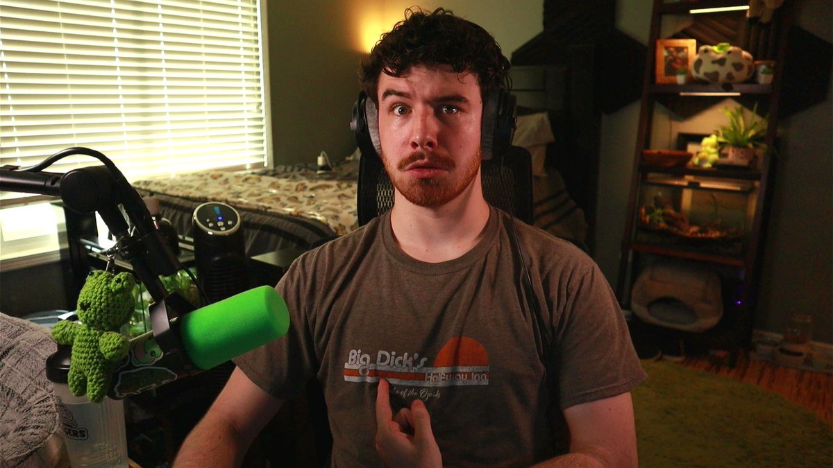 AmphiTV's tweet image. WHAT THER FROG DOIN!!??
twitch.tv/amphitv