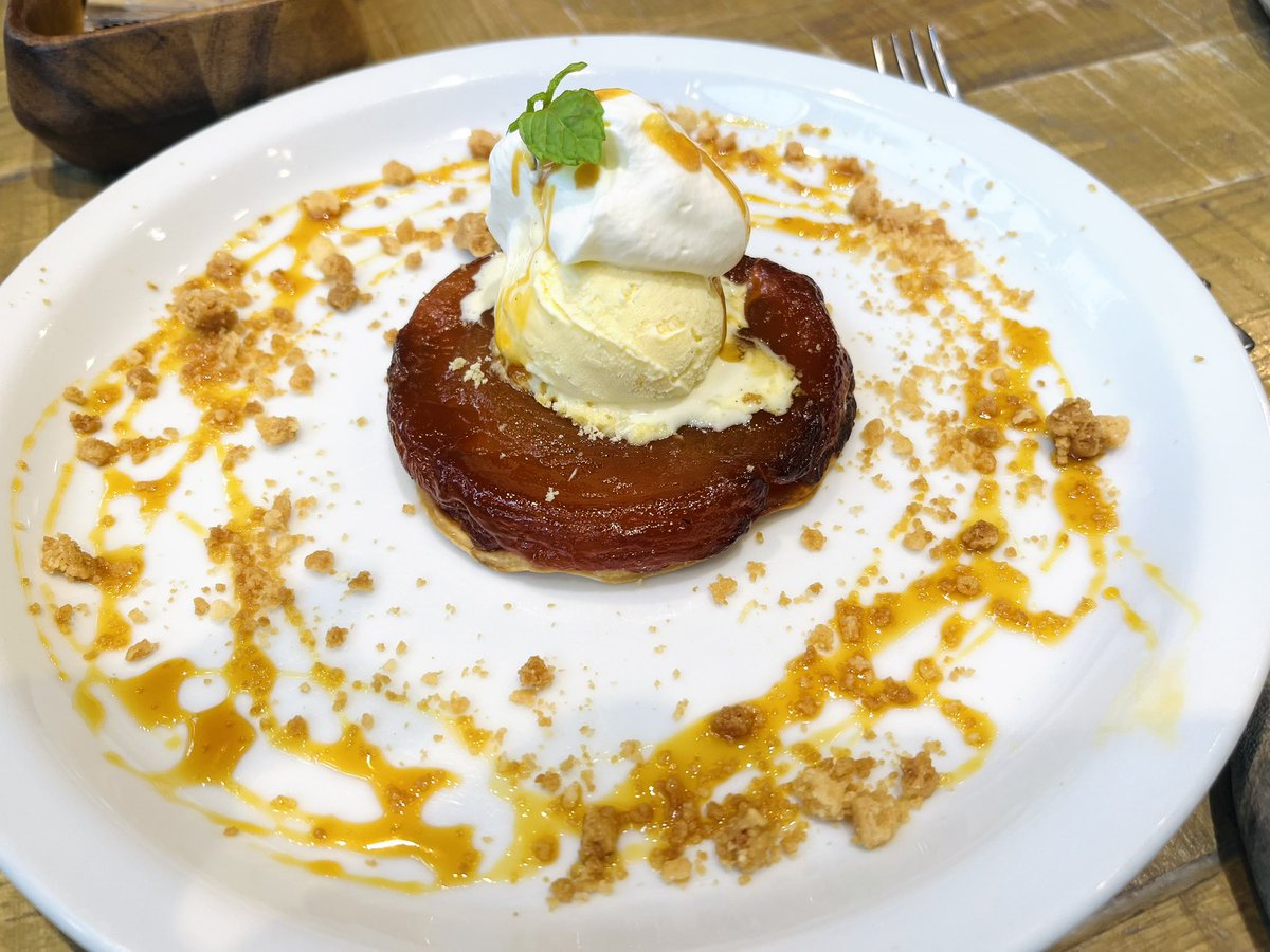 ke1melo's tweet photo. 🍽️🫐 https://t.co/A8MCAemFIz