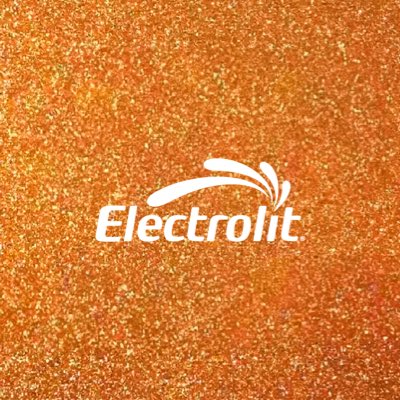 La vida de una showgirl… pero hidratada. 🧡💧
#NewProfilePic