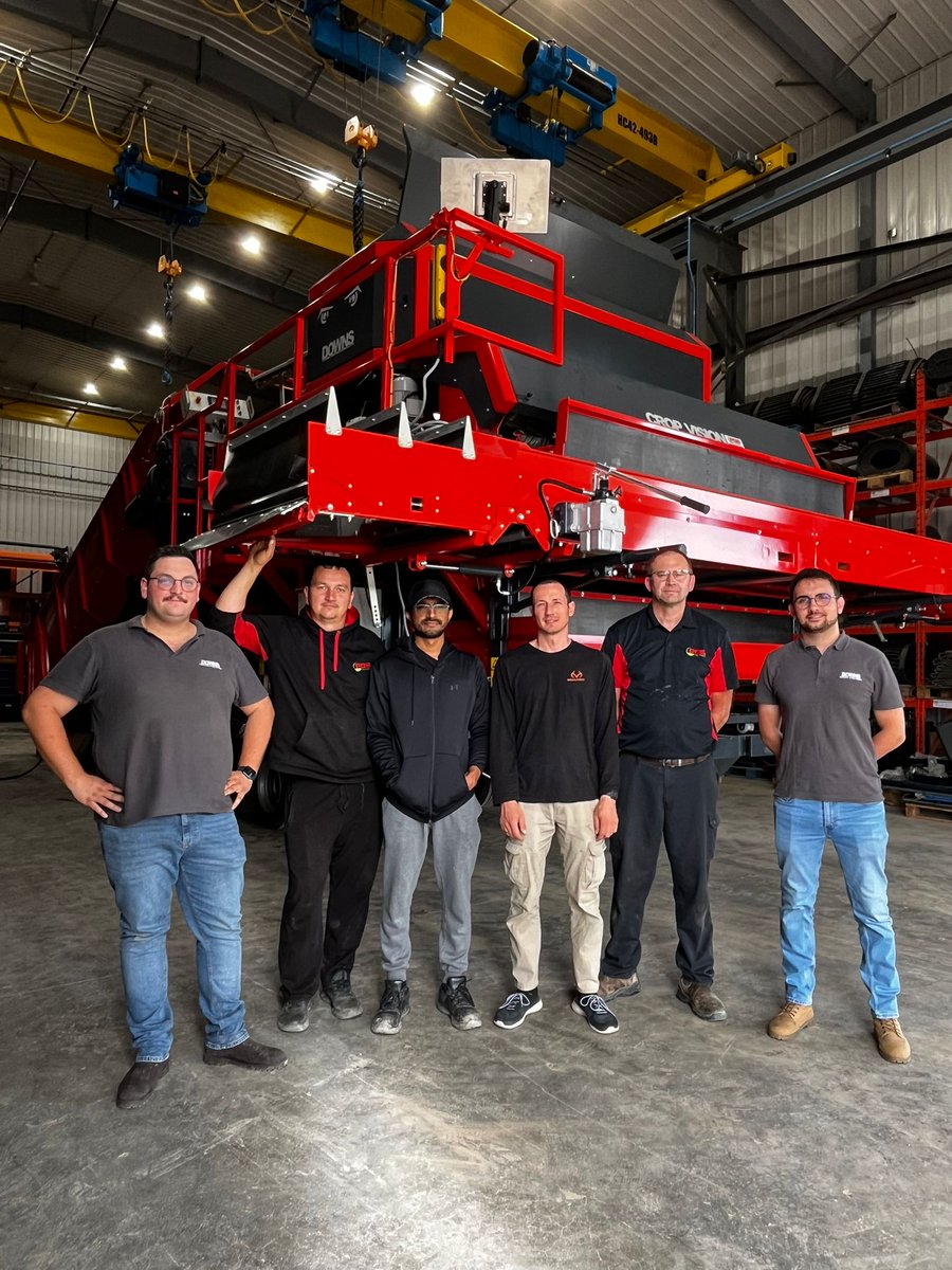 Our PGS technicians are always excited to learn and implement new technology. This week, they’ve been training on the DOWNS CropVision+ system - the latest in optical potato sorting 🥔 

Looking for next-level technology? We have different Downs CropVision units in stock!