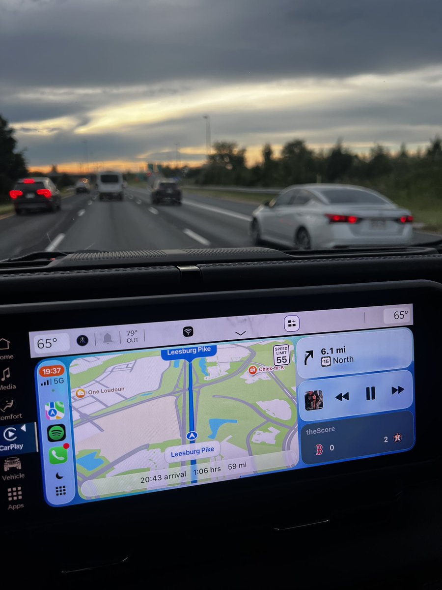 mealconsumer's tweet image. new ios beta allows me to watch my favorite team lose while driving somewhere i don’t want to go!