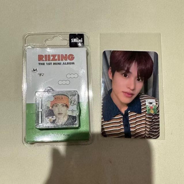SeongbinsB's tweet photo. wts want to sell in rush need cash BU

riize riizing album smin ver. sohee with pob kakao unsealed

in mint condition
❌sensitive  buyers

💰135k  (inc admin 🍊+ packing)
✅ ww, dm me for price! paypal &amp; ems only

nego price✅

📍tangsel, ina
avalaible in shopee ph, my, sg :) https://t.co/jkM1ntyKyv