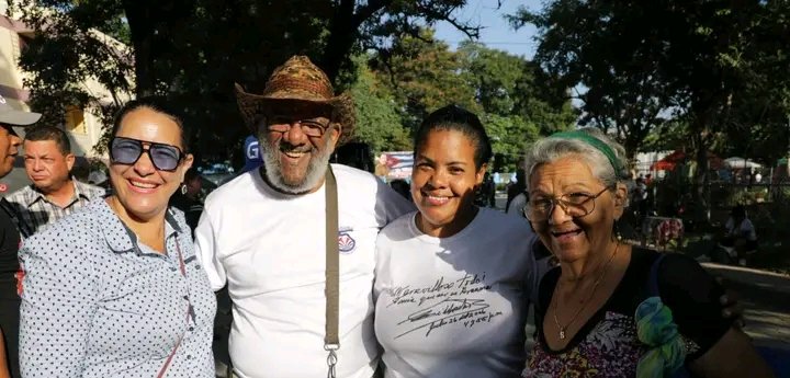 Fecha memorable para los  cubanos es este 13 de agosto cuando vio la luz un líder,el nuestro,el de #Cuba y del mundo #Fidel . 
En #ProvinciaGranma ha sido motivación para organizar actividades de recordación, de compromiso y juramento de lealtad a él y a nuestro inmenso pueblo.