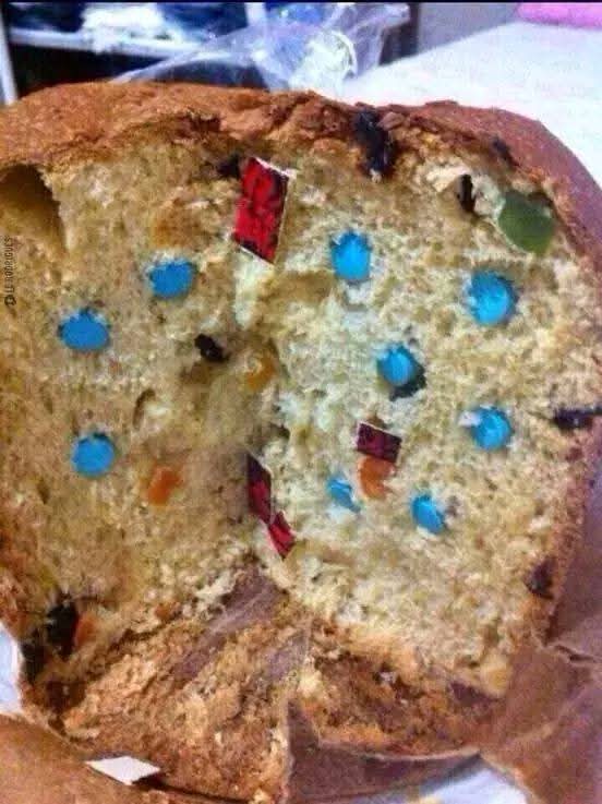 BIKE1OOYEARS's tweet photo. Só assim pra ficar bom o panetone https://t.co/NpHocHlRLw