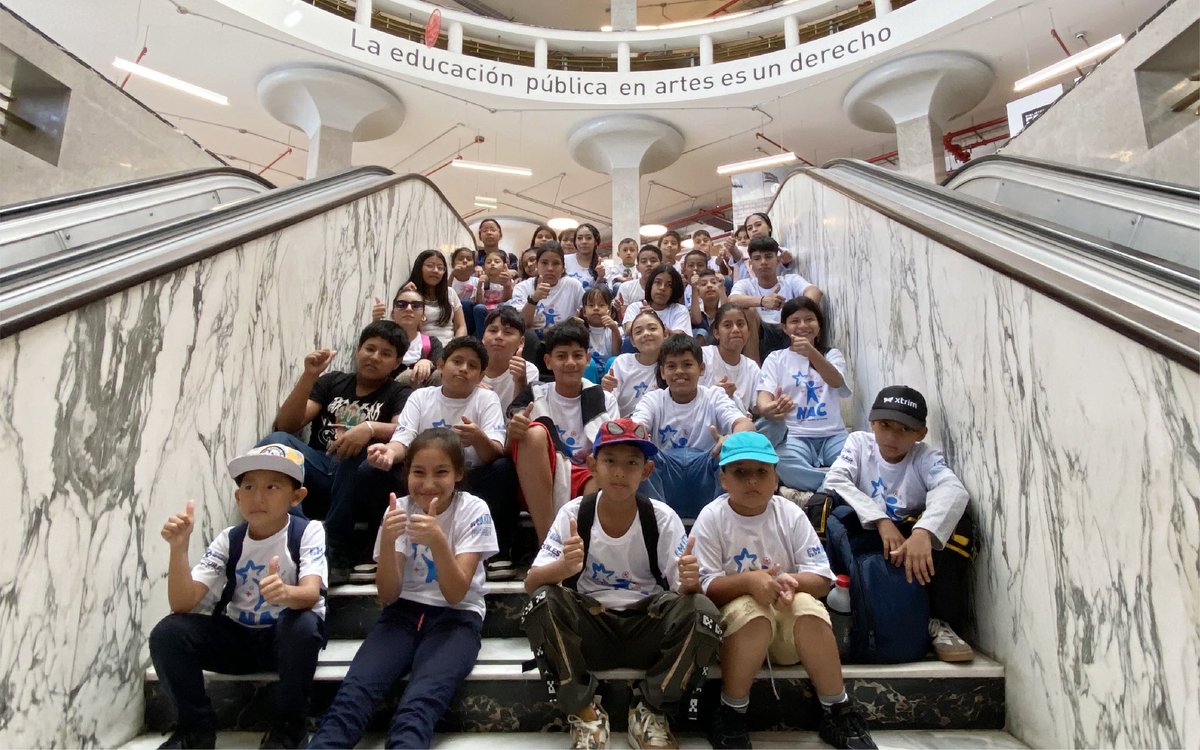 EmilyVeraA_'s tweet photo. 🎨 #NiñosAgentesDeCambio | Visitamos la @uartesec y vivimos una jornada llena de arte, juego y descubrimiento.
Los niños exploraron la biblioteca, pintaron, resolvieron pistas y soñaron en grande. 🌟
Gracias #UArtes por abrir sus puertas y sembrar inspiración.
Esto es construir futuro. 💙✨

@aquilesalvarez 
@taticoronelf 
@FernandCornejoV 
#NiñosAgentesDeCambio
#InfanciaConFuturo #ConstruyendoLaCiudadDeTodos #GuayaquilConDignidad