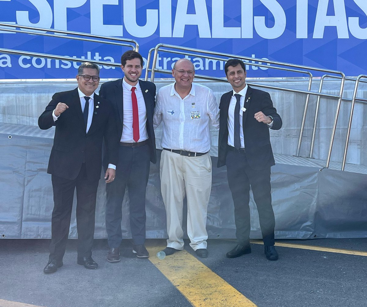 malafaia_d's tweet photo. Seguiremos firmes na defesa da soberania e do SUS. Minha solidariedade a @mozartsales, @betokleiman e aos profissionais da OPAS, alvos dessa ofensiva mesquinha e de baixo nível de Trump. https://t.co/S4g3ChQWlF