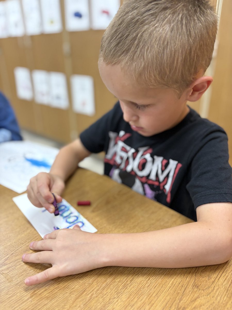 MrsGrahamSCE's tweet photo. Pinch bugs and Rainbow writing! Kindergarten fine motor groups at SCE have been a blast! 🖍️🤩

@JKehrt_SCE @SCEMrDehr #newpalproud #finemotor #prewriting https://t.co/sHVfQiFxjm