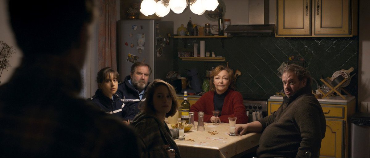 씨네큐브 상영시간표 (8월 15일 금요일)            

1관            

머티리얼리스트 9:30 / 13:25
스탑 메이킹 센스 11:40 / 15:35   
제프 맥페트리지: 드로잉 라이프 17:20
미세리코르디아 19:15 *씨네토크

영화만을 위한 당신의 영화관 #씨네큐브