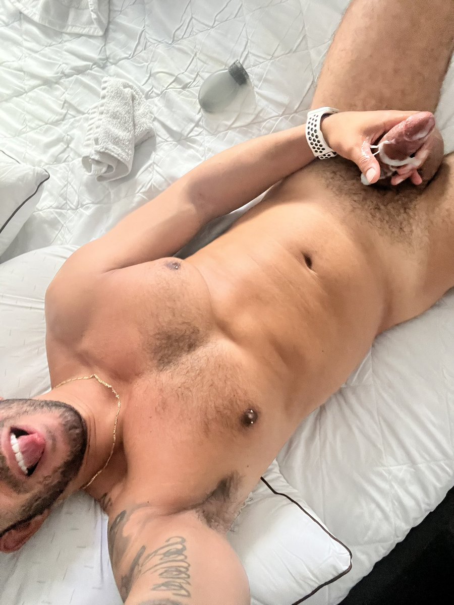 Subscribe for 30% OFF
onlyfans.com/domenicvalenti…
•
Full 💦 Video &amp; see me taste my thick, creamy load🤤
