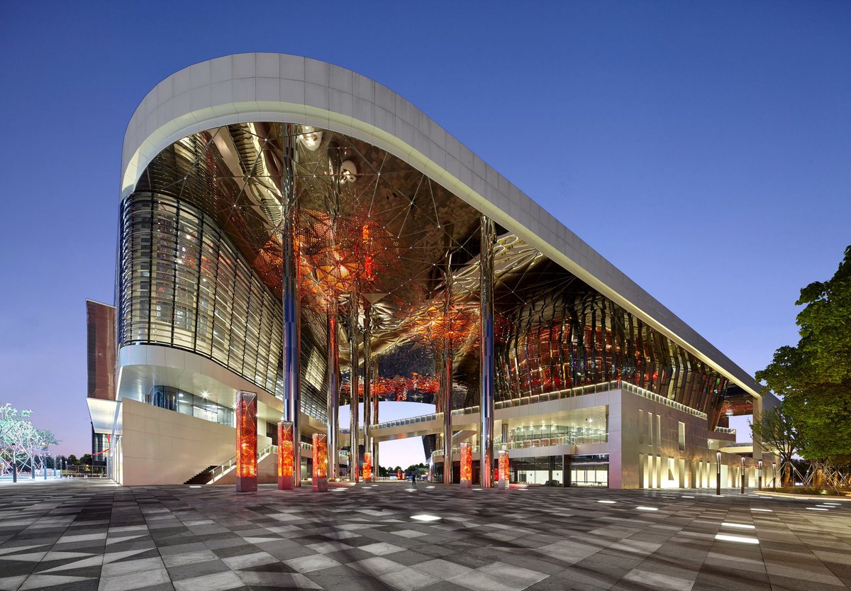 Arch2O_magazine's tweet photo. https://t.co/u1omDalDyL
 Kunshan Grand Theater | China Architecture Design Group Land-based Rationalism D.R.C 
The new Kunshan Grand Theater is situated in the civic square in central Kunshan, a site bordering Qianjin Middle Road on the north and Zhujia...
https://t.co/u1omDalDyL https://t.co/JfjFq6PBzG