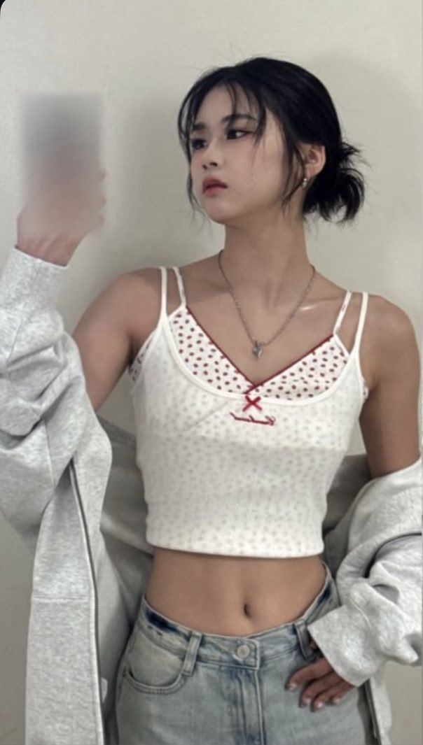 私服特定班 tweet media