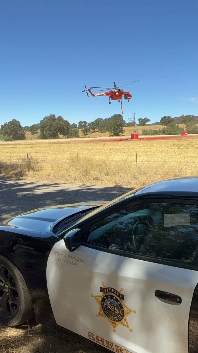CJamzReturns's tweet image. Your SLO Co. Sheriff’s Deputies are out there, helping neighbors evacuate, keeping watch over empty streets, and protecting homes in the path of the Gifford Fire. 

Sign up for Reverse 911 slosheriff.org/reverse-911

#SLOSheriff #GiffordFire #Evacuation #Reverse911