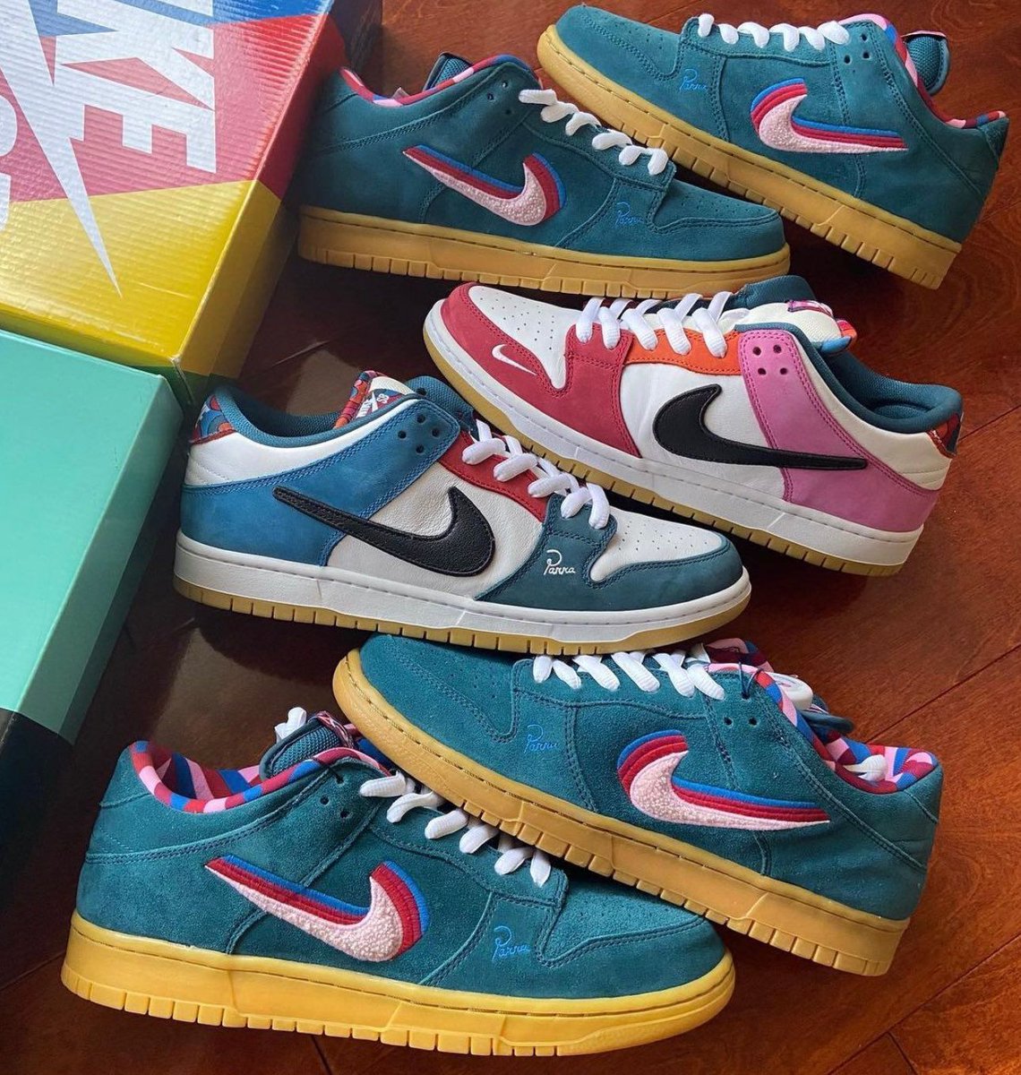 JustFreshKicks's tweet photo. F&amp;F Parra x Nike SB Dunk Lows (2021) 🎨 https://t.co/QYqADpeVej