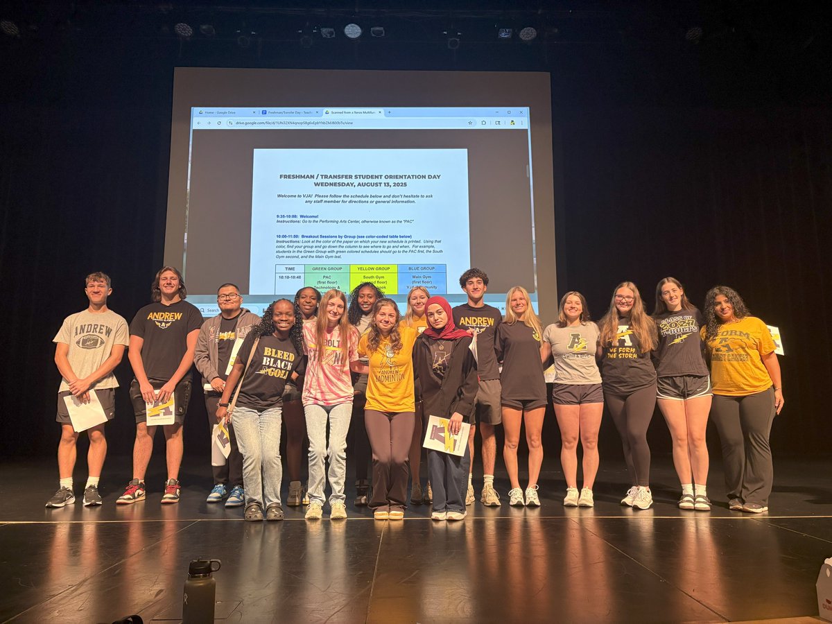 AndrewHS_d230's tweet photo. Thank you to our student leaders who helped acclimate our new students to the Andrew community.  #Boltup https://t.co/IdJkRXhXlz