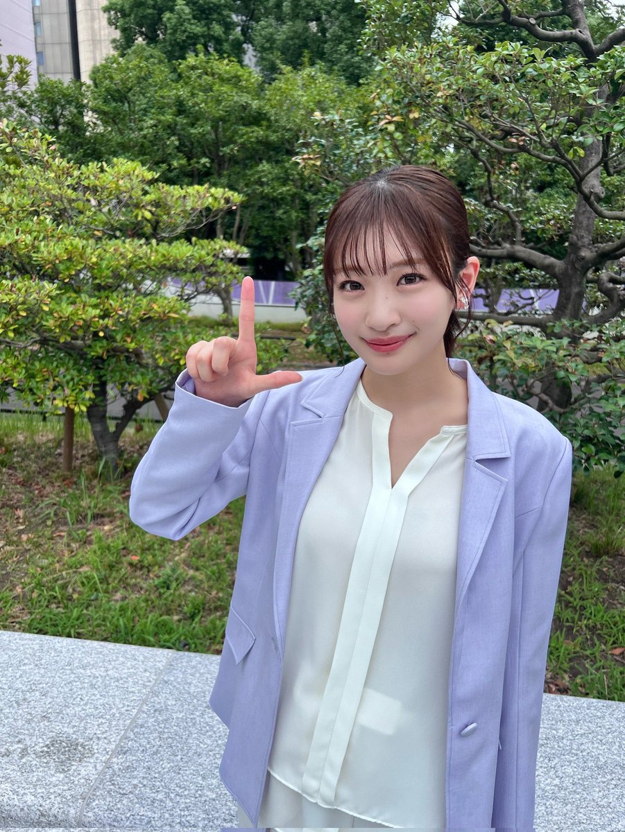 hiro1242454's tweet photo. 顔　身長　スタイル　パフォーマンス　バラエティ
どれをとっても最高なんだけどアイドル要素は全て整ってるそれが逆に怖い🤔
まぁ応援するだけですけど👍

@sakurazaka46 https://t.co/jqWFM3EV7h