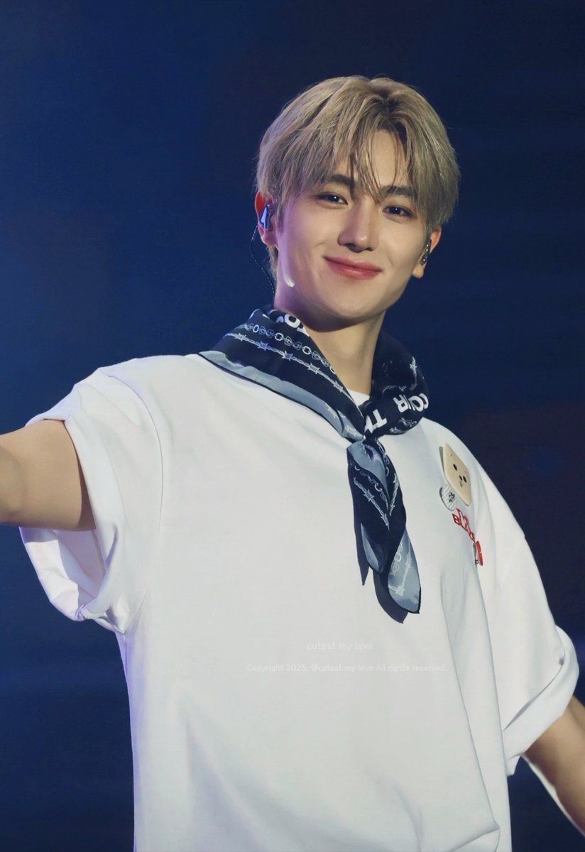 더블레이즈 현재

웃는 얼굴이 가장 귀여운 현재🩵

#현재 #hyunjae 
#더보이즈 #THEBOYZ