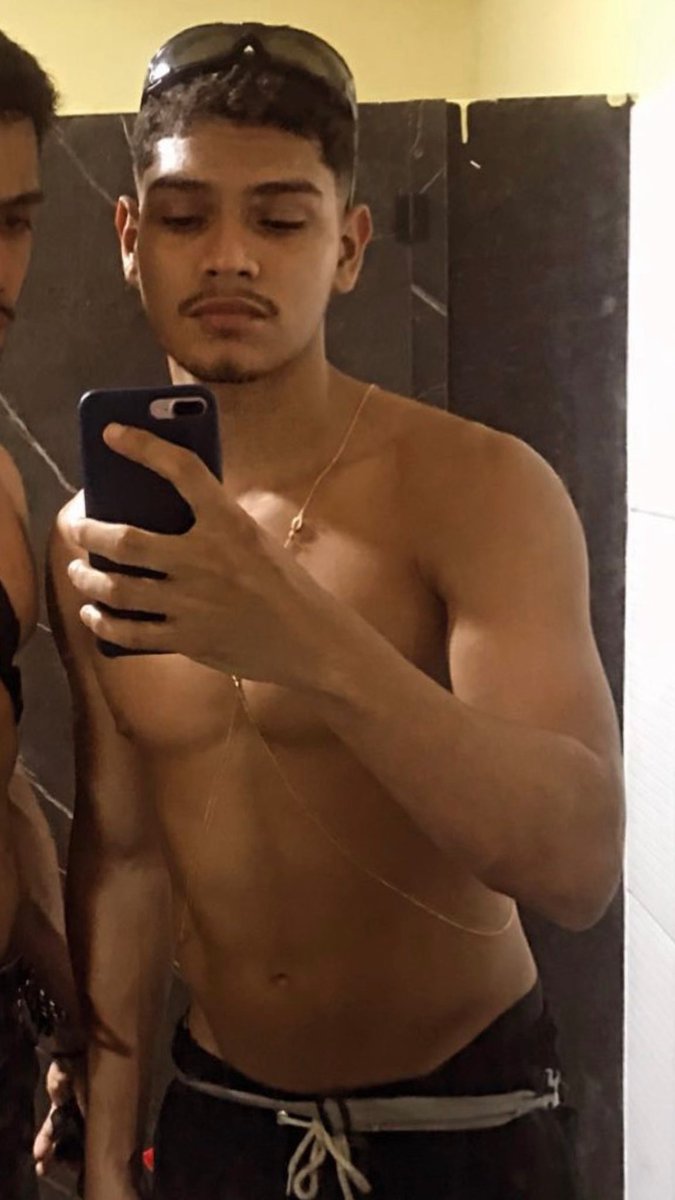 meincendiou tweet media