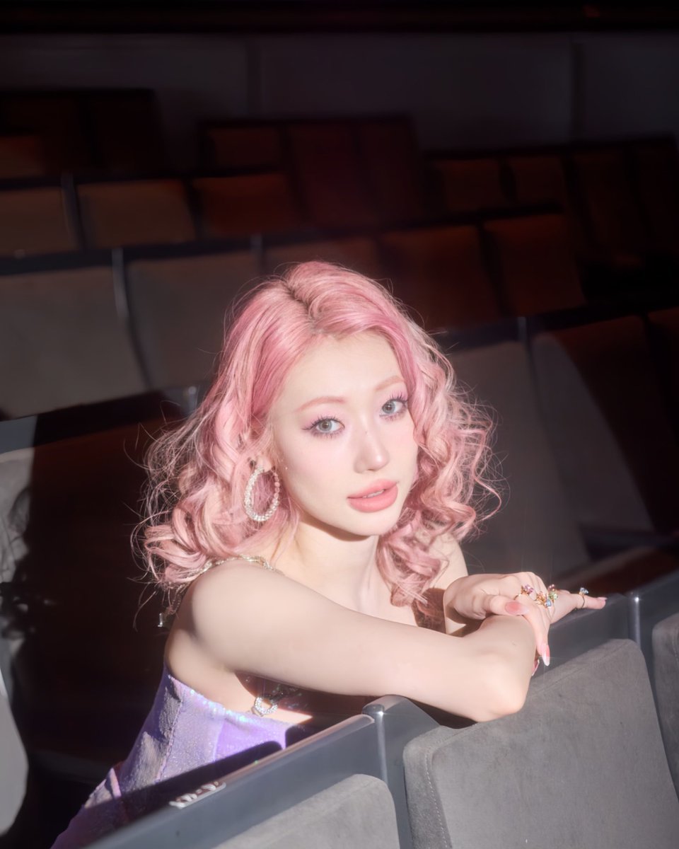 nugupromoter's tweet photo. Former SECRET NUMBER member JINNY has revealed more Concept Photo Teasers ahead of the release of her debut single 'EVERGLOW' on August 23rd, 12PM KST. https://t.co/OG1uw1eHIp