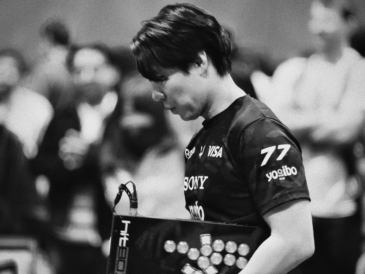 FRAME BY FRAME: A MIDWEST FIGHTING GAME COMMUNITY RETROSPECTIVE.

An archived history of both local and regional Illinois FGC events and tournaments, from 2023-2025, all shot by me. Images every two days for the next couple of weeks. Starting now:

2025 (1/3)