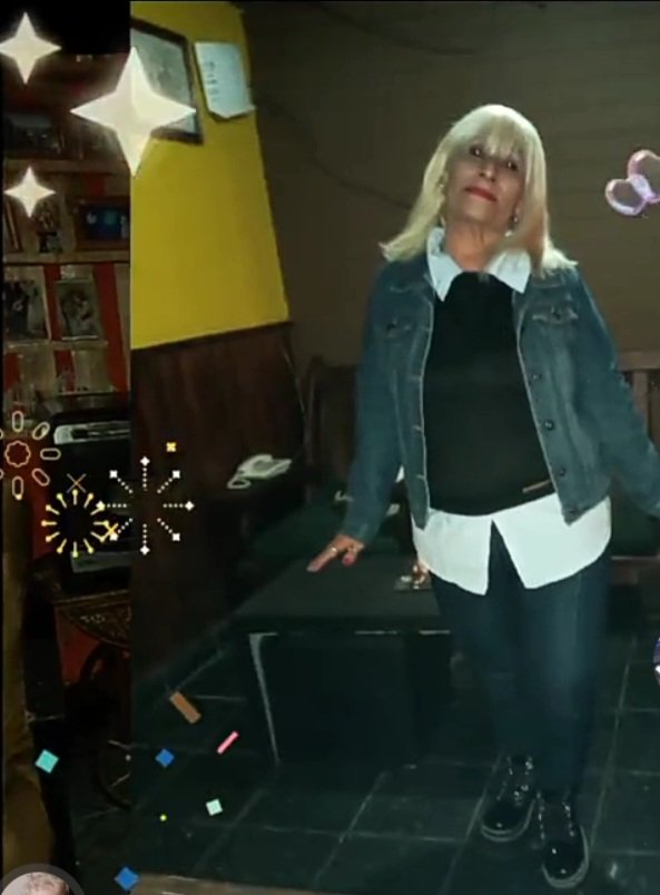 Hola🙋‍♀️ mis queridos amig@s 😊que sigan teniendo una linda noche🌙😘😘🌙✨️