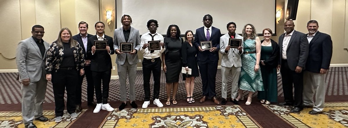 Fort Bend ISD Athletics (@fbisdathletics) on Twitter photo Our student athletes represented <a href="/FortBendISD/">Fort Bend ISD</a> well at the 60th annual TD Club of Houston Touchdowner of the Year Dinner. Our student athletes represented <a href="/FortBendISD/">Fort Bend ISD</a> well at the 60th annual TD Club of Houston Touchdowner of the Year Dinner.
