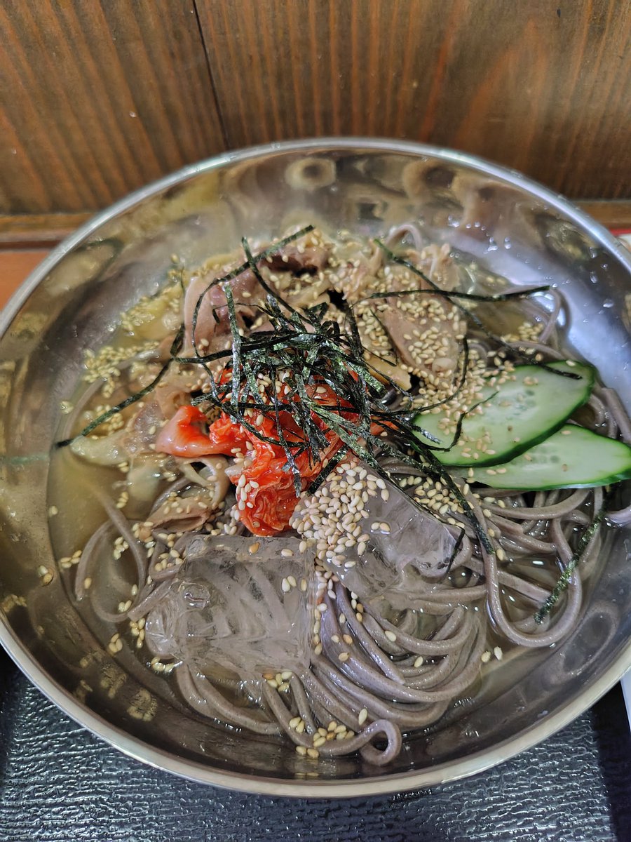 ばそ屋なう。ＳＯＢＡ冷麺食べます。