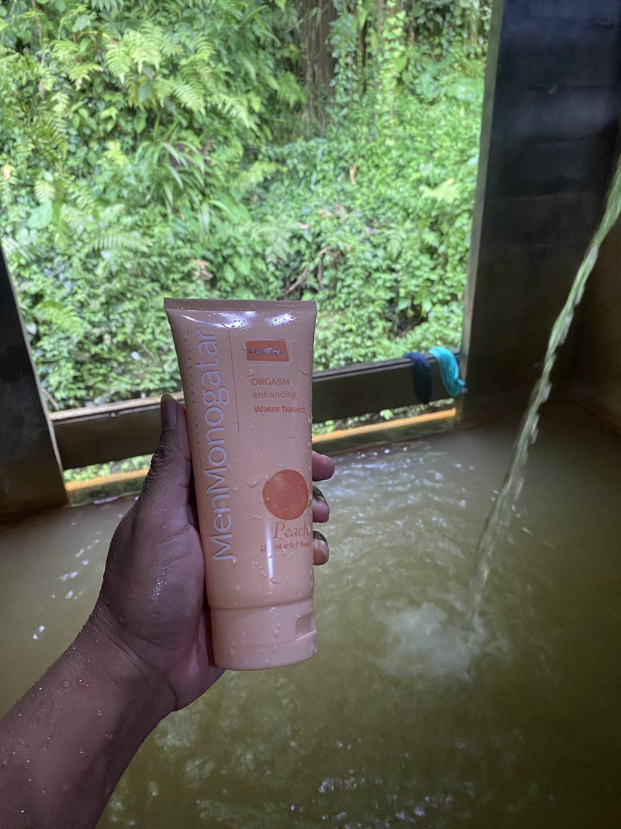 Salah bawa sabun, kirain facial wash, eh ternyata.... 
#gaysemarang #gaywonosobo #gaysalatiga