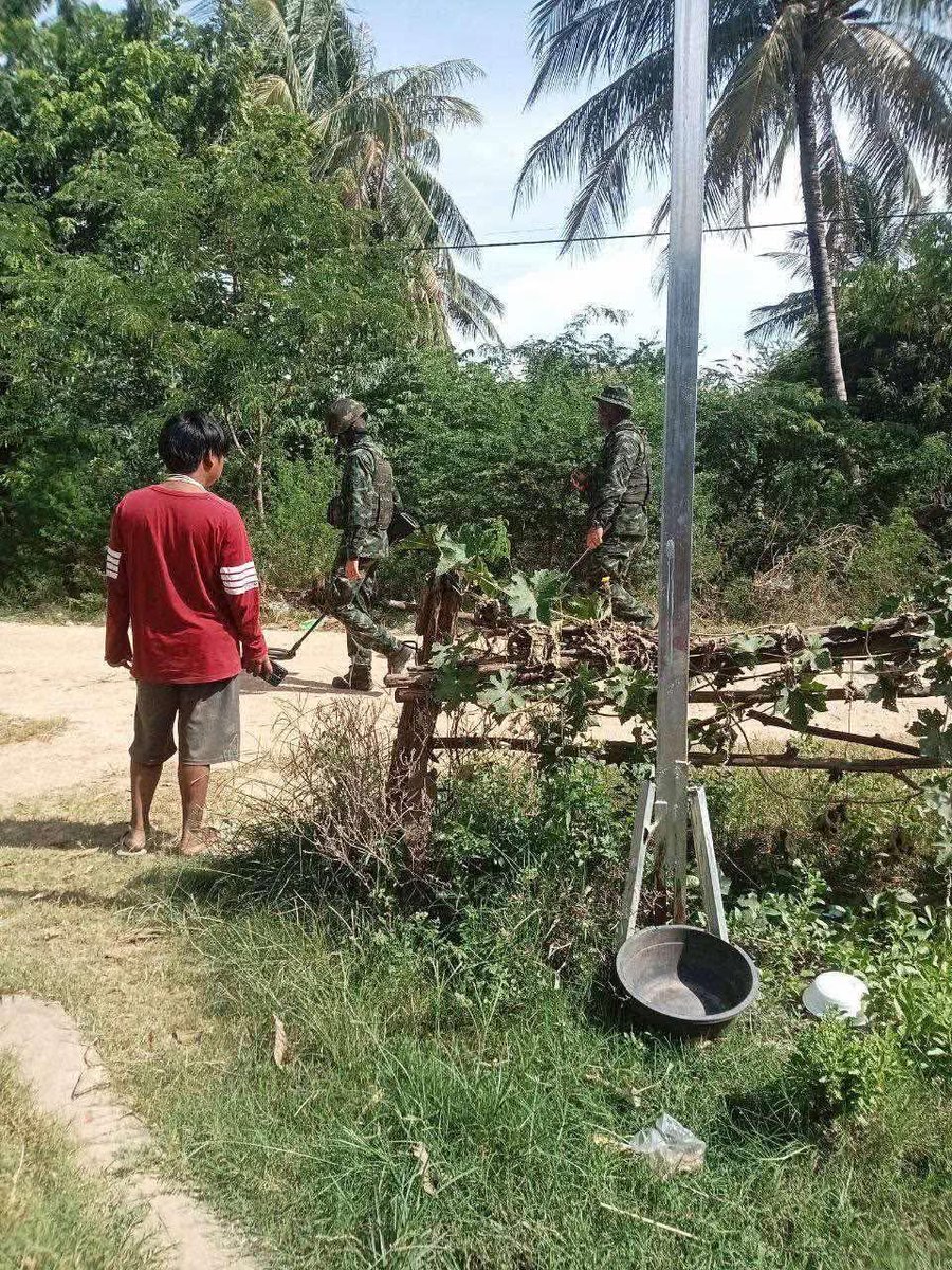 ដំណាក់កាលបែកធ្ងន់ធ្ងរ! ក្នុងព្រៃអត់រាវមីន មករាវលើផ្លូវឯងជិះម៉ូតូរាល់ថ្ងៃ🫡