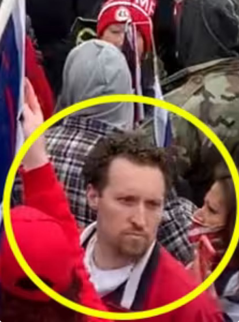 Fritschner's tweet image. The guy Trump nominated to lead the Bureau of Labor Statistics at January 6, amazing scoop by Ryan Reilly
nbcnews.com/politics/justi…