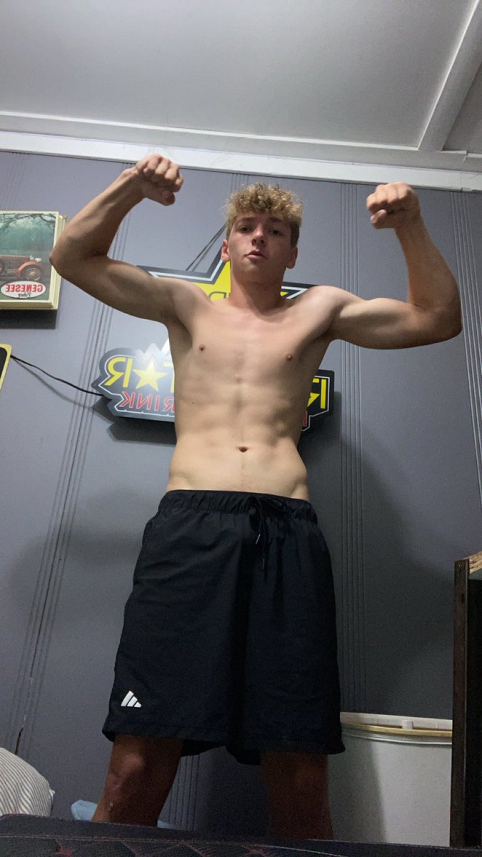 Go ahead get in the DMs and send it all to your alpha you know who deserves it more 😈