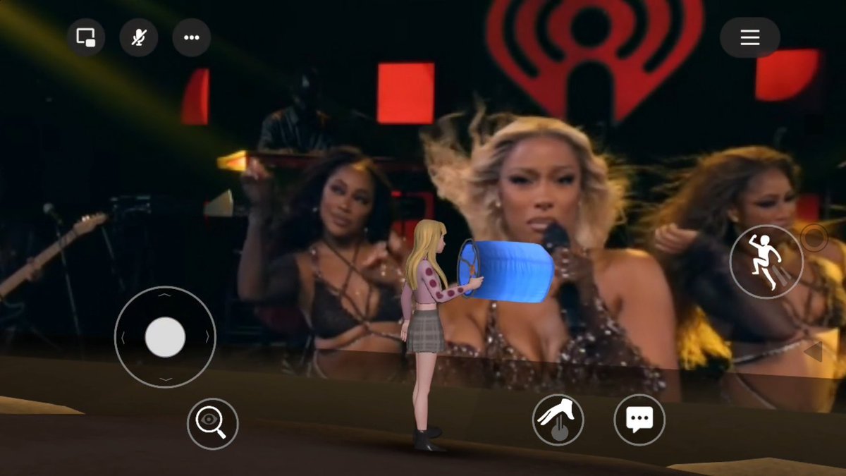 mifapoo's tweet image. スマホからVRに参加できました