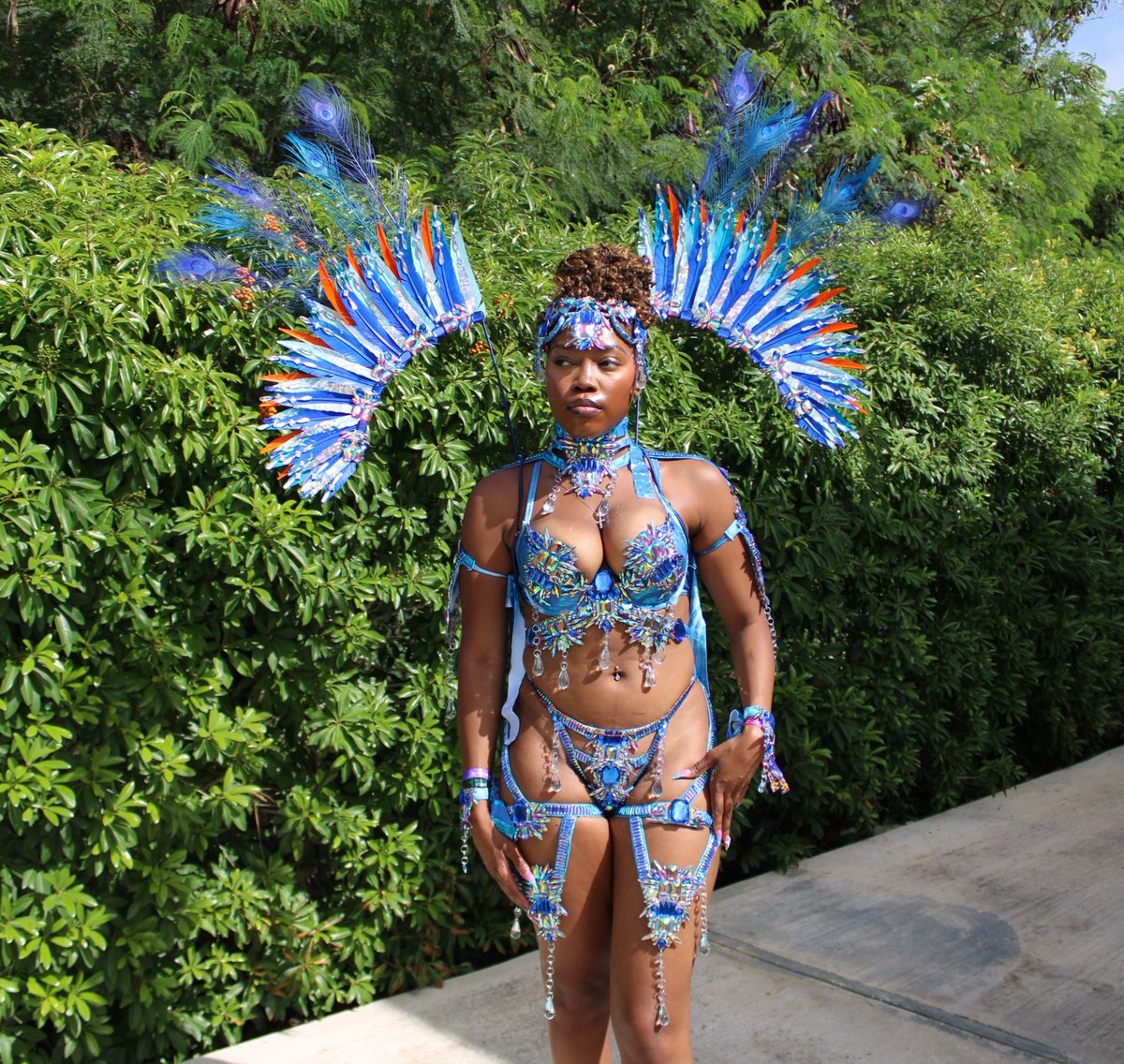 Nataliyah__'s tweet photo. Omg forgot to show my Kadooment costume 🙂🇧🇧 #cropover #kadooment25 https://t.co/BSalIiVciN