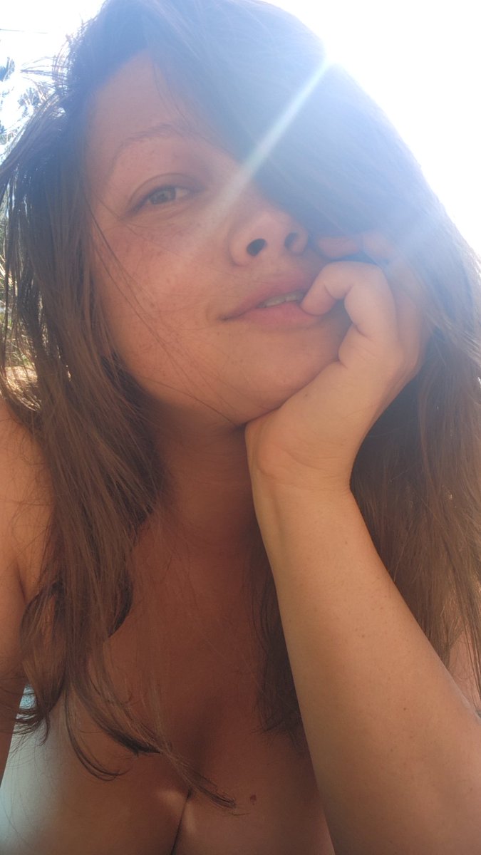 ChelsieAryn tweet media