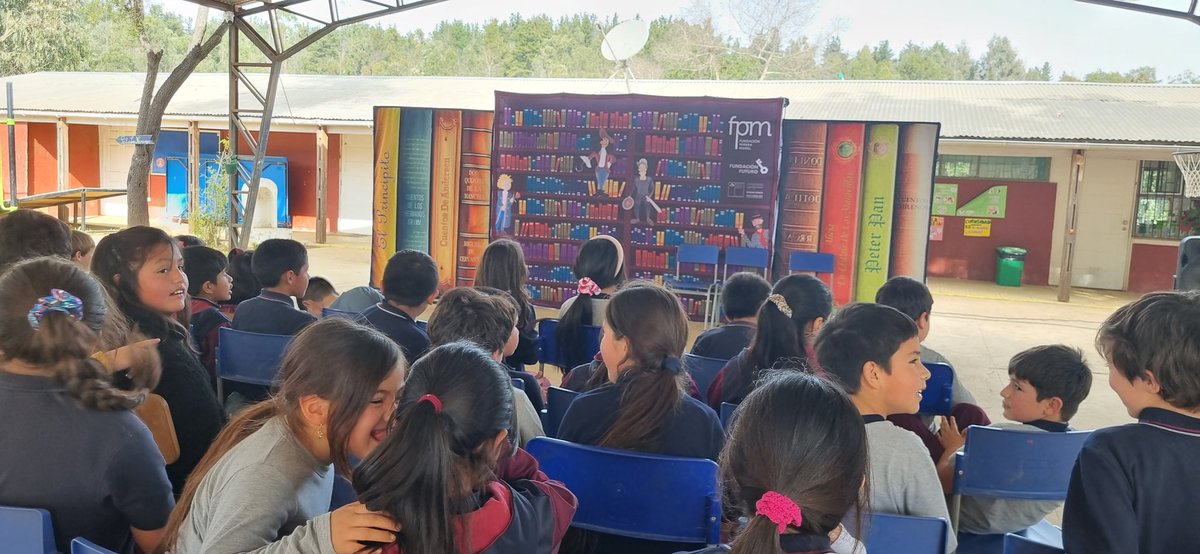 Esc_ElConvento's tweet photo. Teatro en nuestra escuela "Leer es poder" Fundación FPM https://t.co/KXcEYMgi28