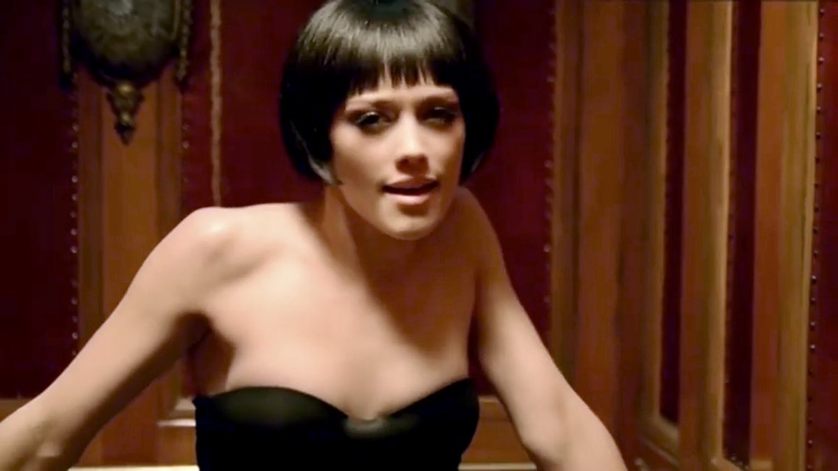 NOT TAYLOR IN HILARY DUFF “WITH LOVE” MUSIC VIDEO WIG!!!!!!!!!!!!!