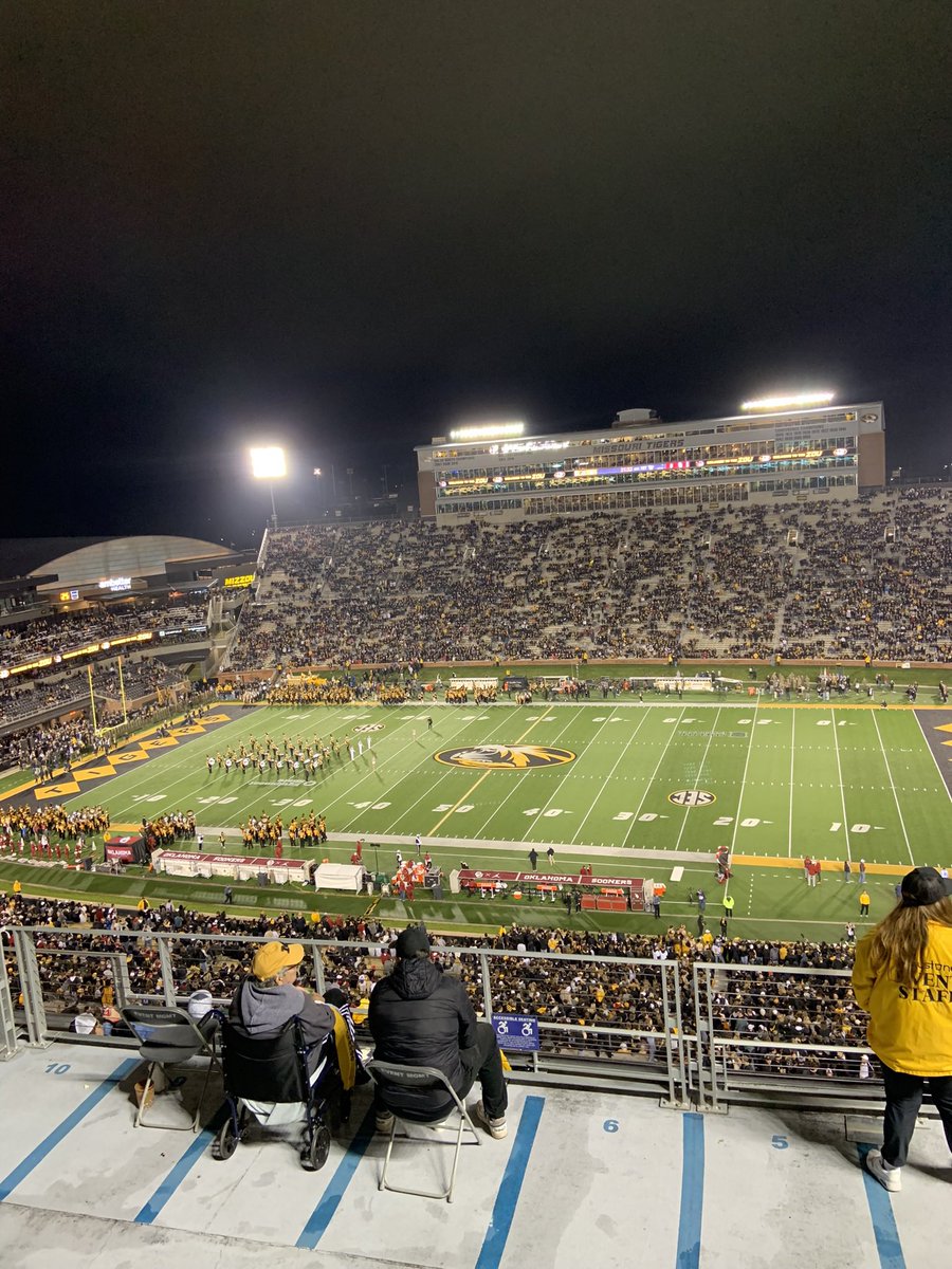 Rching95's tweet photo. @CollegeFBonX Mizzou v Oklahoma 2024 https://t.co/yj73hj1obv