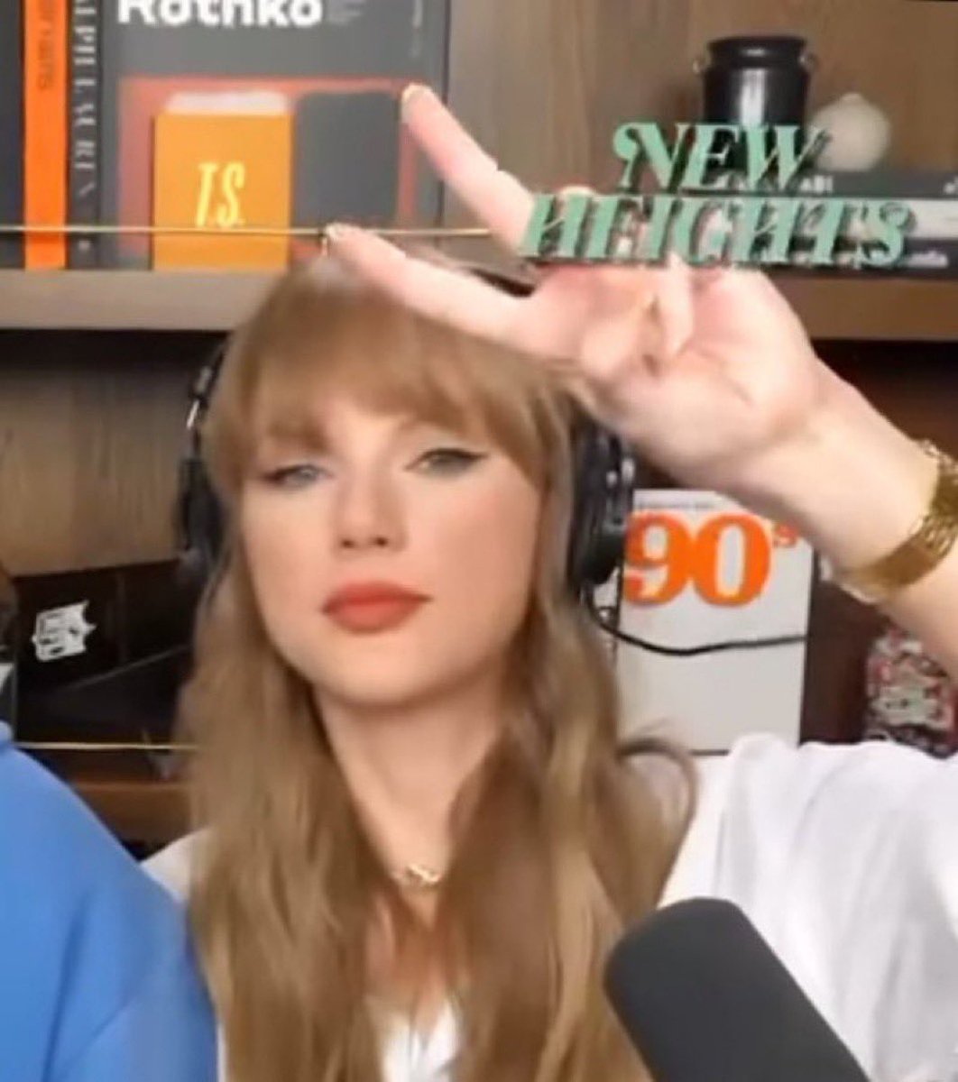 swiftiefevrr's tweet image. WHERE ARE ALL MY LIBRA SISTA SWIFTIES AT WHO GOT A SHOUT OUT 😌💖 THANKS TAY #TSTheLifeofaShowgirl