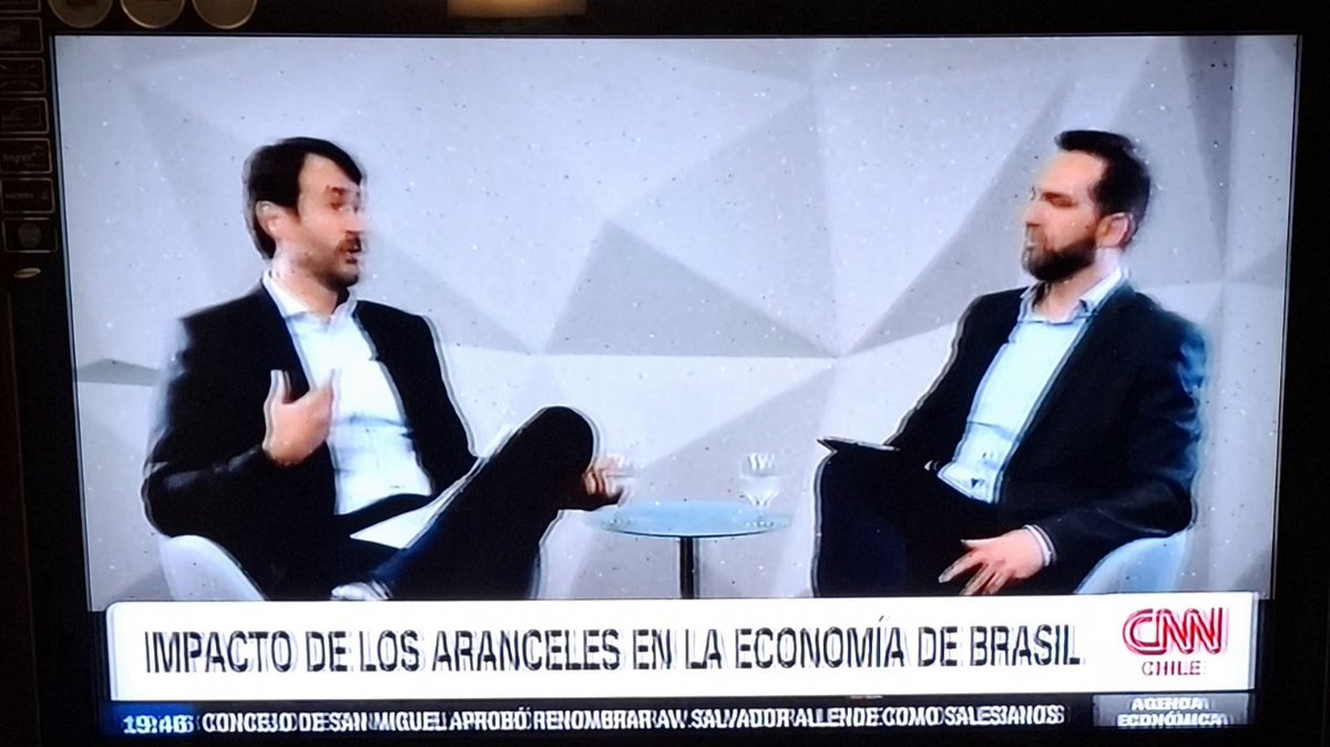 El grupo Matte controlador de CMPC traslado parte de sus empresas a Brasil para cagarse al Boric. Y el buen amigo de los fachos..Trump les subio los aranceles un 50%. Me rio toda la noche.#sinfiltros_tv