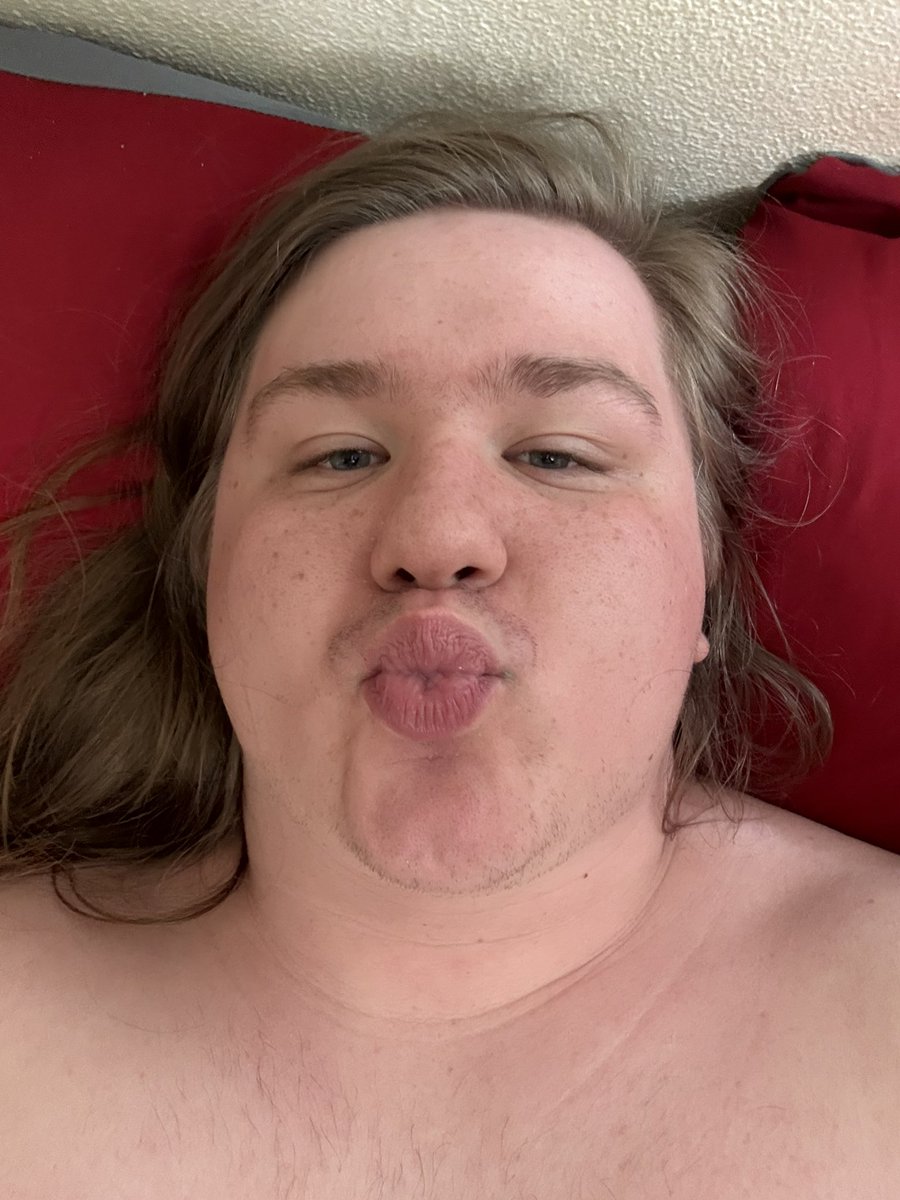 ModellaJOS's tweet image. im just 19 and a virgin but still make 🌶️
onlyfans.com/baydelfdivo