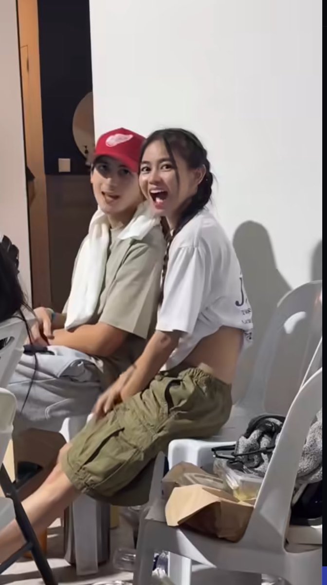 hindi mo yan sila mapaghiwalay