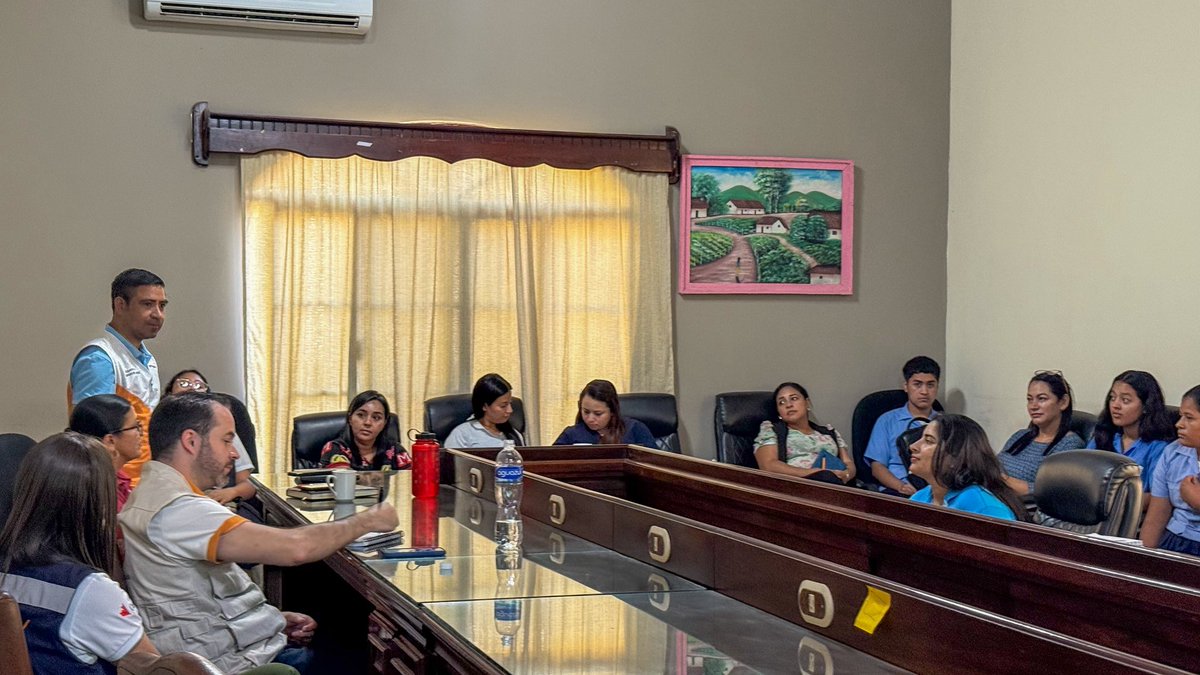 Estuve en San Juan, Intibucá. Conocer sus actividades y cómo la comunidad se une para prevenir embarazos en adolescentes me llenó de energía. 

En <a href="/UNFPA_Honduras/">UNFPA Honduras</a> acompañamos estos esfuerzos que cambian vidas para no dejar a nadie atrás.