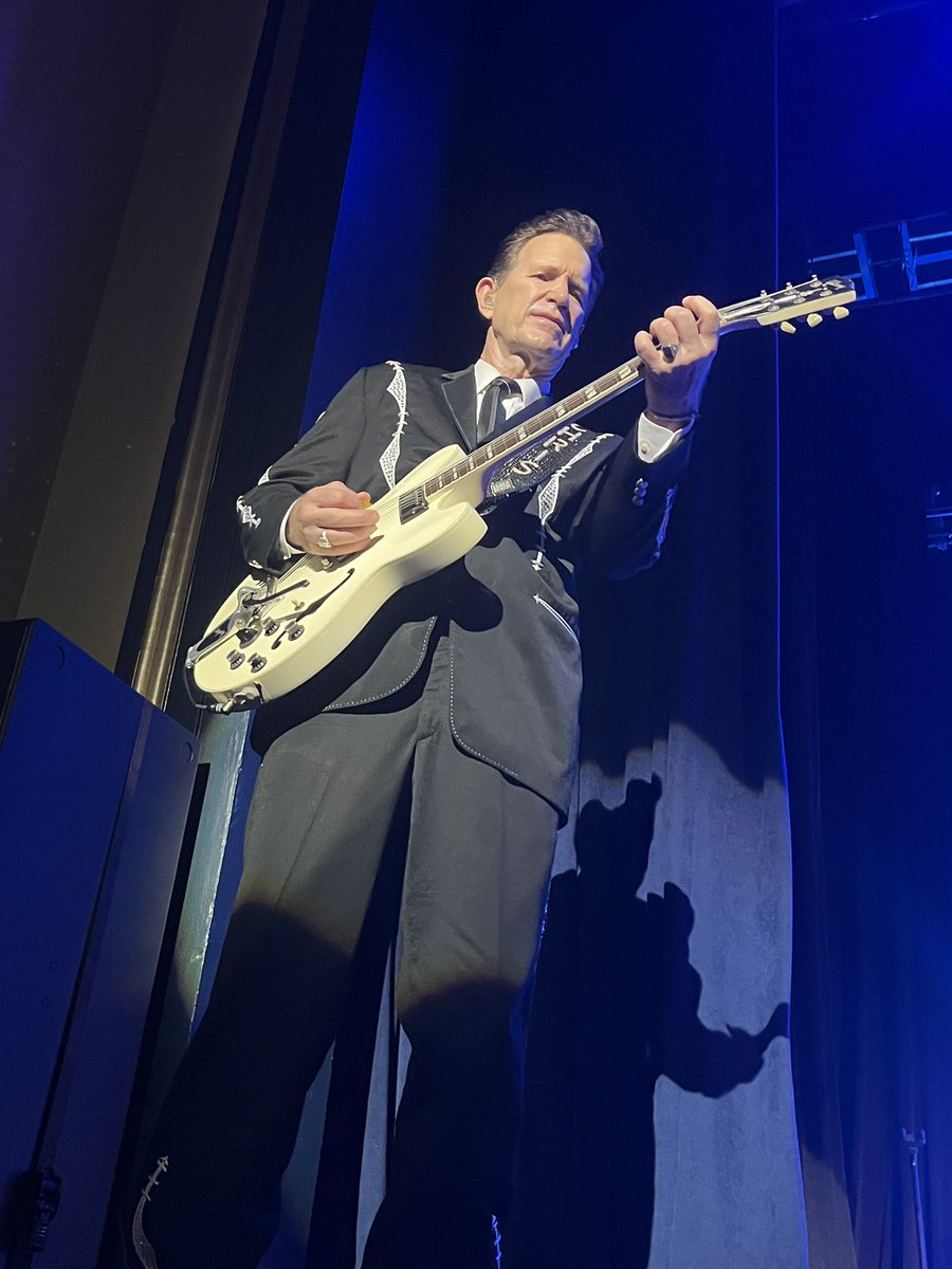 gwbled's tweet photo. Current bliss. #Isaak #CHA https://t.co/5VtbdnHvih