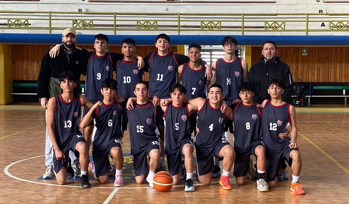 🏀✨ ¡Ya tenemos a nuestros campeones territoriales! ✨🏀
⛹️⛹️Después de una extensa jornada de partidos, tanto en U13 como en U18, conocimos a nuestros ganadores:
🥇 U13 varones → Escuela Nueva República de Hualqui.
🏆 U18 varones → Liceo Enrique Molina Garmendia de Concepción