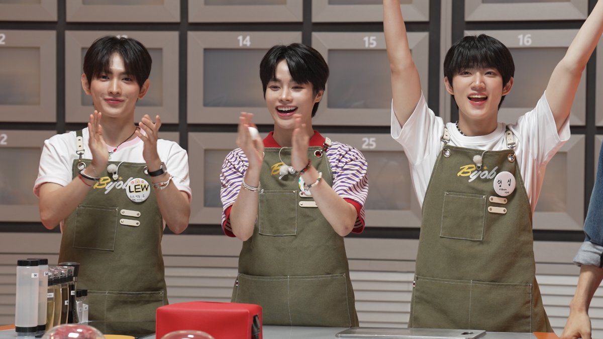 johnmaat_officl's tweet image. The 11st guest of BYOB Season 3 is...👨‍🍳

˗ˋˏ TEMPEST ˎˊ˗

A whirlwind of TEMPEST fish sauce just hit BYOB🌪️
They were set to fly to Vietnam… but somehow landed in COUP***?!

🔥EP.11 drops tomorrow 6PM (PST)
🔗youtube.com/@John_maat

#BYOB #박준형 #브라이언
#TEMPEST #템페스트