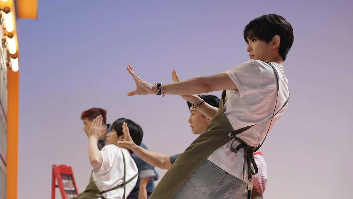 johnmaat_officl's tweet image. The 11st guest of BYOB Season 3 is...👨‍🍳

˗ˋˏ TEMPEST ˎˊ˗

A whirlwind of TEMPEST fish sauce just hit BYOB🌪️
They were set to fly to Vietnam… but somehow landed in COUP***?!

🔥EP.11 drops tomorrow 6PM (PST)
🔗youtube.com/@John_maat

#BYOB #박준형 #브라이언
#TEMPEST #템페스트