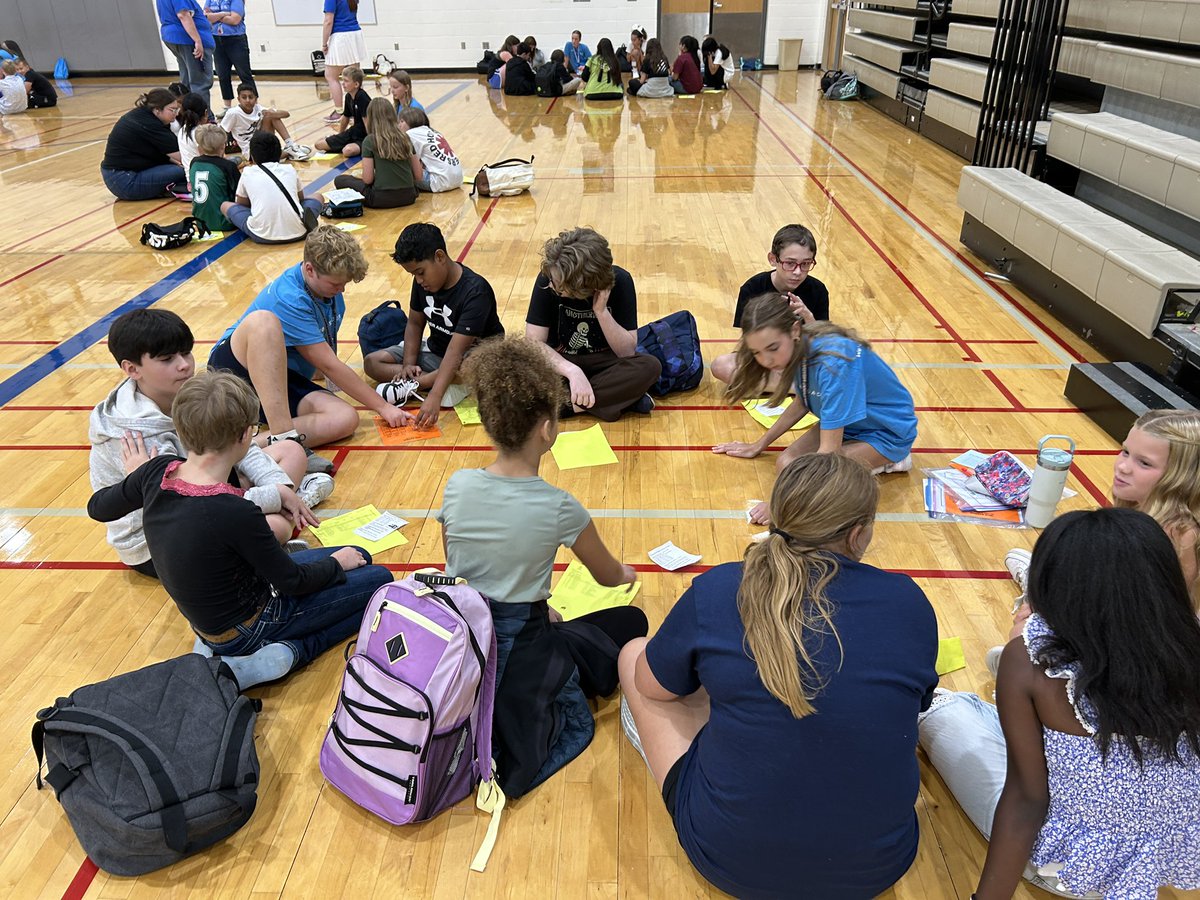 Leaders gonna lead…#OTMSStudentAmbassadors #opsopportunitygrowshere