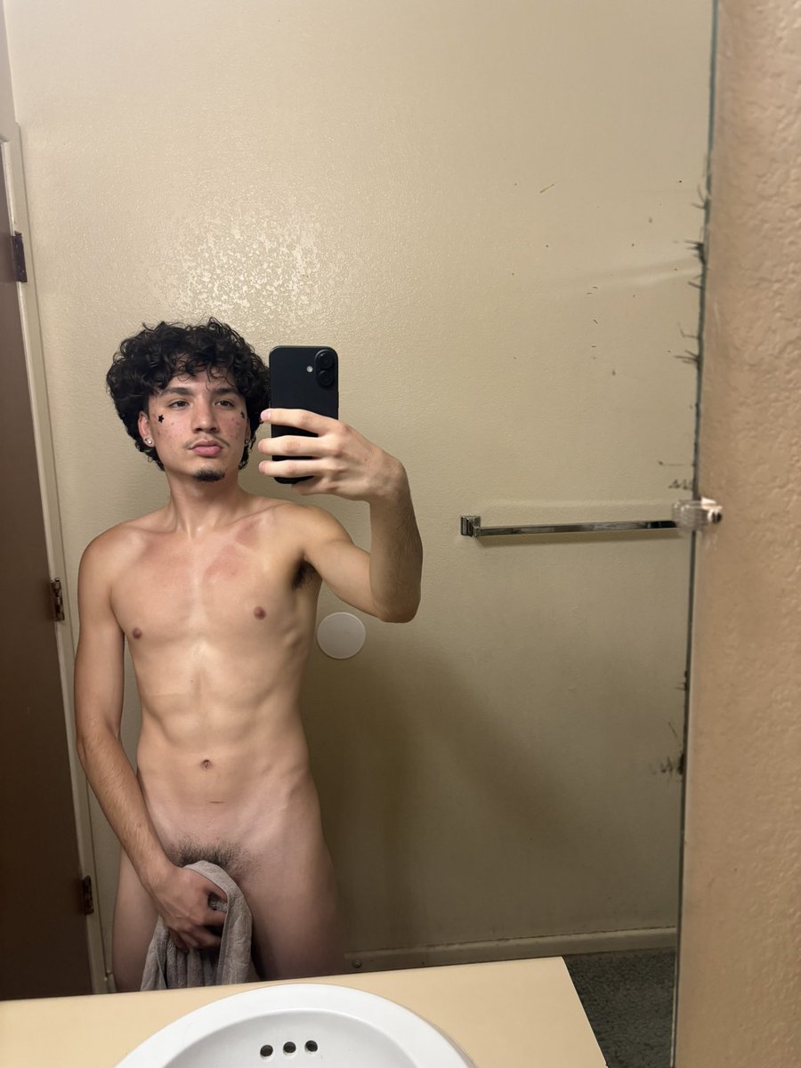 slickric1515's tweet photo. let’s see where this goes 😈
#bi #verse #uncut #mlm #LA #latino #cali https://t.co/AdPrM8wEYS