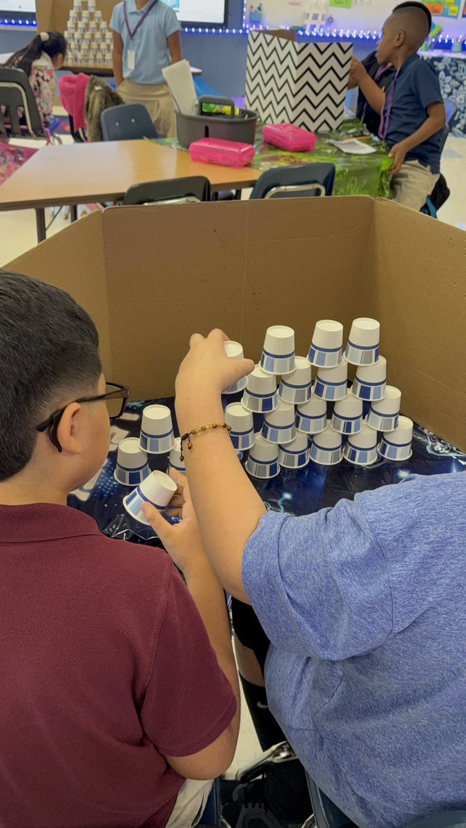 Kara O’Connor (@msocteach1) on Twitter photo Team building time today with our new buddies while building towers and doing a few STEAM activities <a href="/VOEPanthers/">Village Oaks Elem</a> ❤️🐾 Team building time today with our new buddies while building towers and doing a few STEAM activities <a href="/VOEPanthers/">Village Oaks Elem</a> ❤️🐾